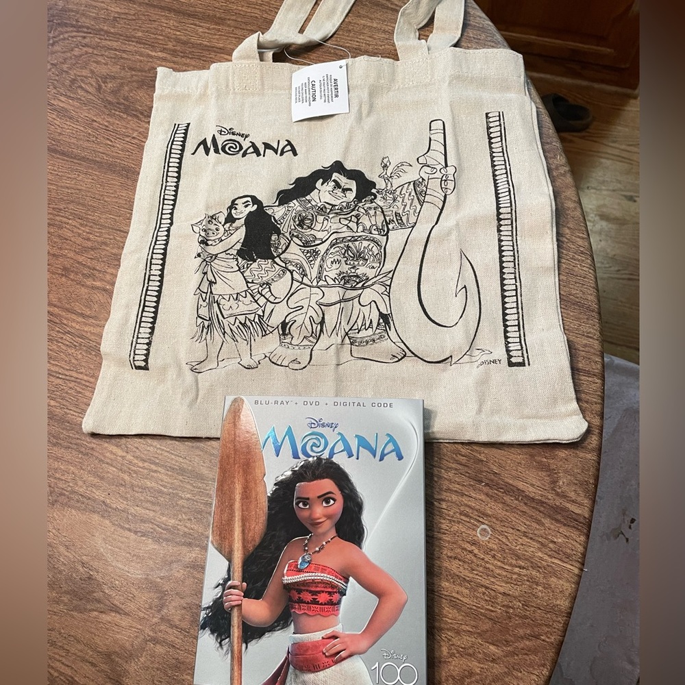 Moana set